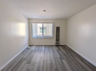 11701 Acacia Ave APT 2, Hawthorne, CA 90250