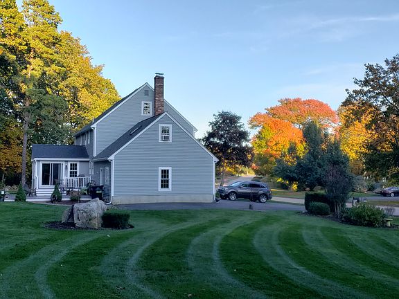 3rd image of 24 Kimberly Dr