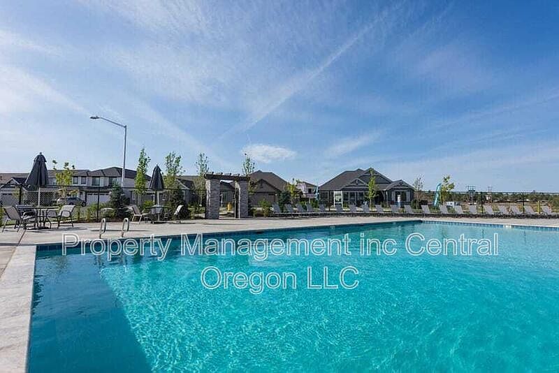 3743 SW Coyote Pl, Redmond, OR 97756 Zillow