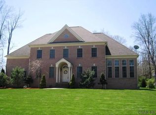 180 Curtis Dr, Johnstown, PA 15904