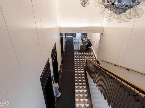 200 East 21st Street image 37 of 48