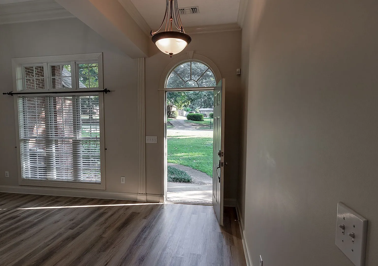 Emerald Mountain Rental! — Photo 3