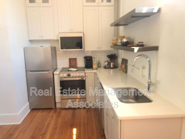 215 Main St #1C