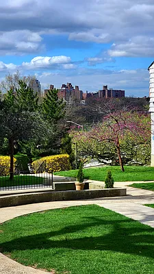 Sold by Astor Brokerage, Ltd. | media 21