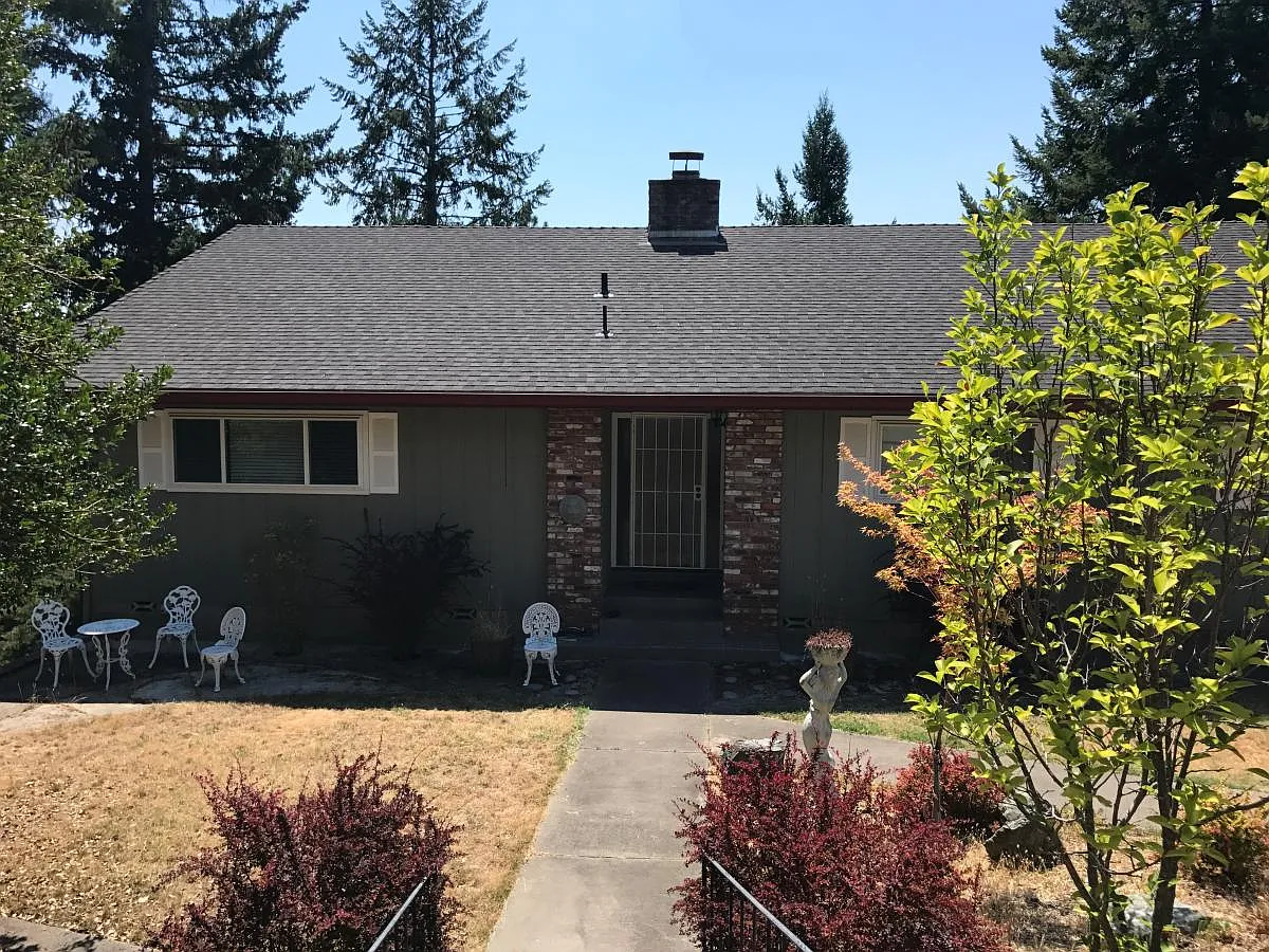 263 Saddle Ln photo 1