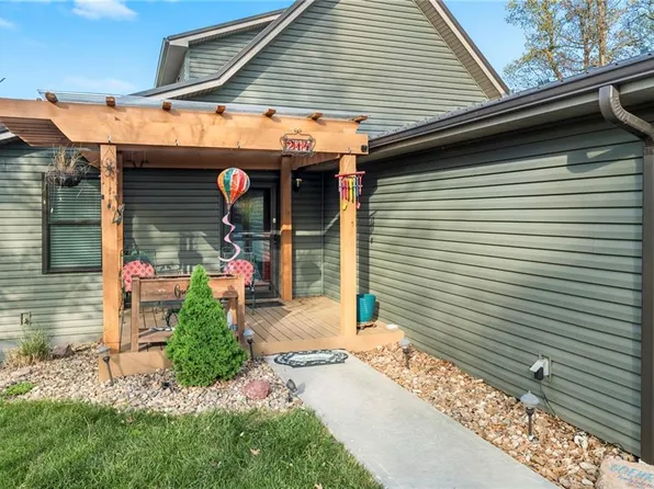 214 Lake Viking Ter, Gallatin, MO 64640