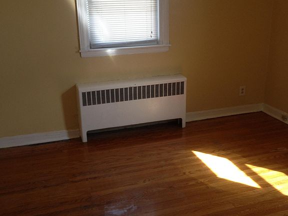4th image of 7901 Woolston Ave