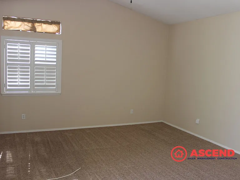 309 Barkine Ct — Photo 8