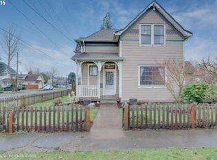 215 S Grant St, Newberg, OR 97132