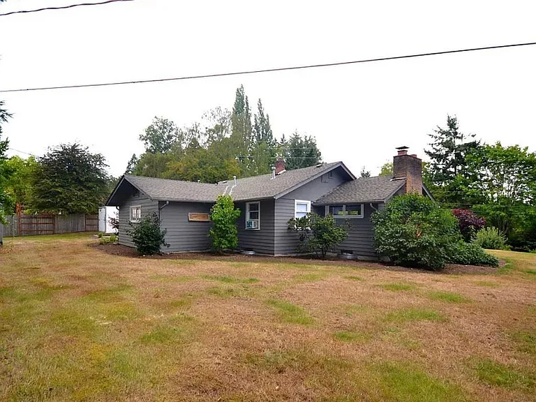 3943 NW Munson St — Photo 13