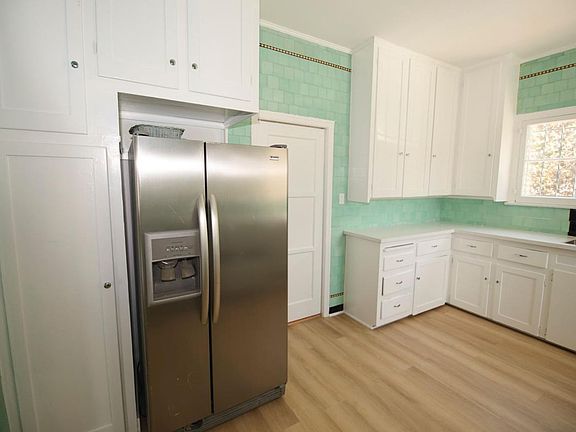 2nd image of 150 S Detroit St #2