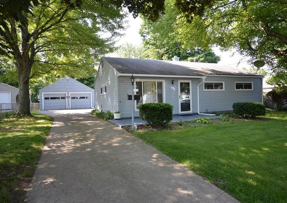 1st image of 1210 Dennis Dr