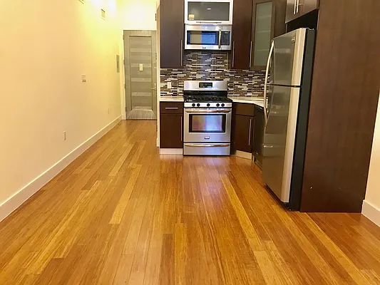 Rented by NY Space Finders Inc. | media 54