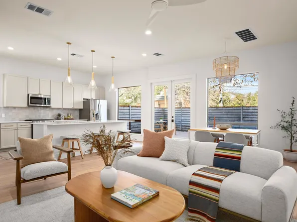 2205 Thornton Rd #A, Austin, TX 78704