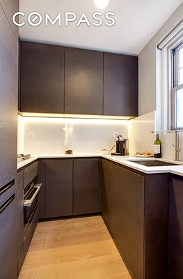 Sold by Compass | media 21