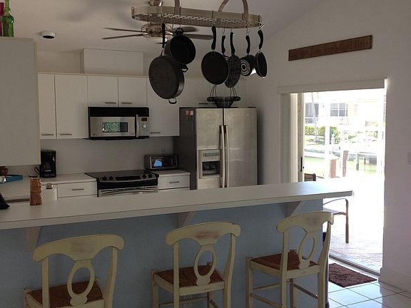 2nd image of 686 Pelican Ct