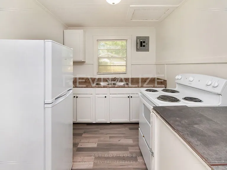 2314 Gill Rd — Photo 6