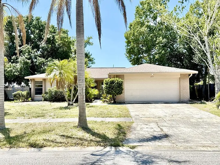 3777 Gatewood Dr — Photo 2