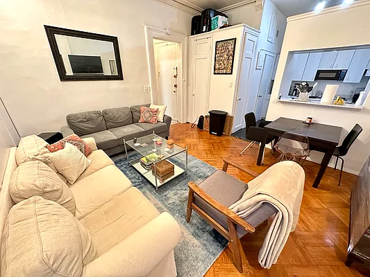 Rented by OvCo Realty | media 7