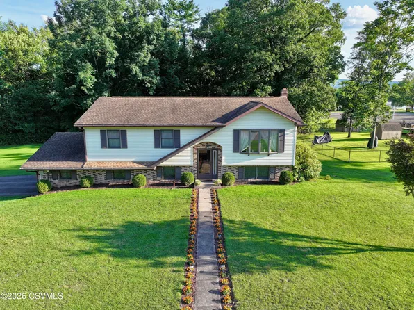 1238 E Wiconisco Ave, Tower City, PA 17980