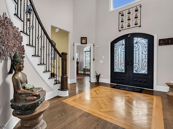 5th image of 846 Sunset Rdg