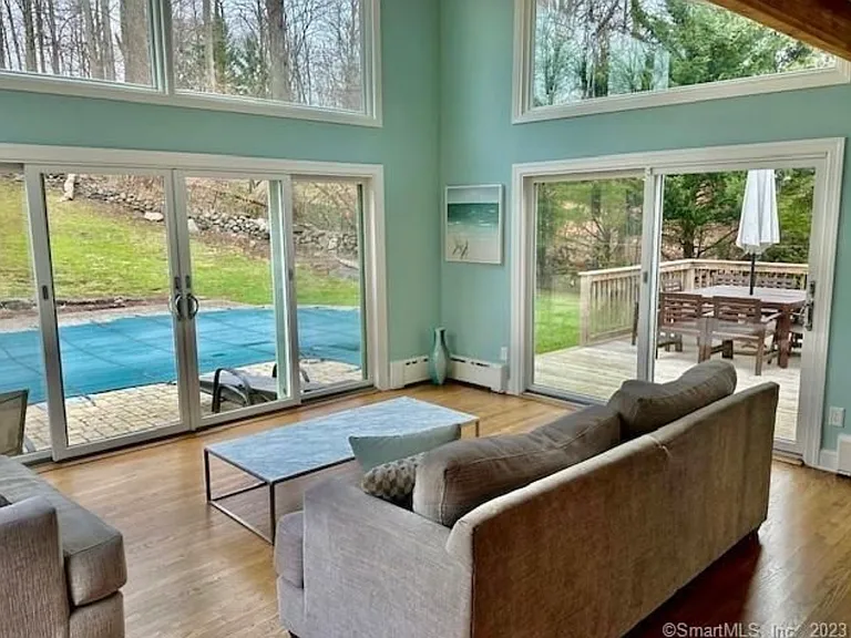 71 High Point Rd — Photo 9