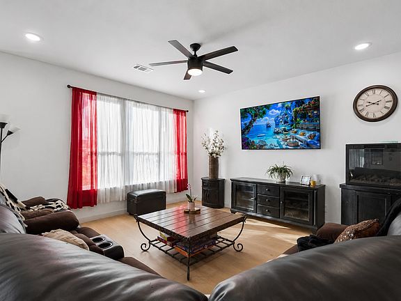2nd image of 9524 Thorncrown Ln
