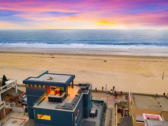 5th image of 3879 Ocean Front Walk