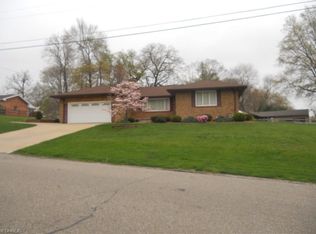 3895 N Glenridge Rd, Akron, OH 44319