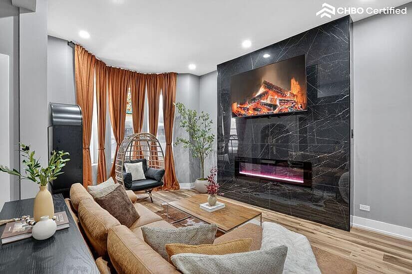 Furnished Rental in Chicago, IL