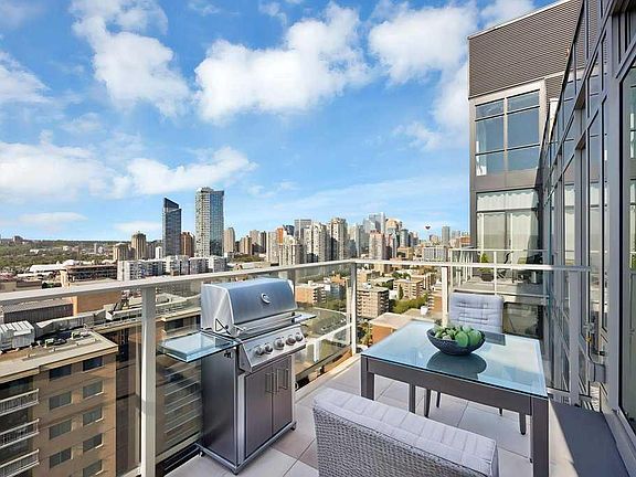 3rd image of 1319 W 14th Ave SW #1807