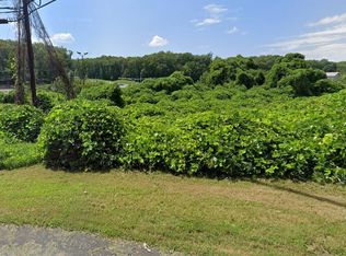 18710 Triangle St, Triangle, VA 22172