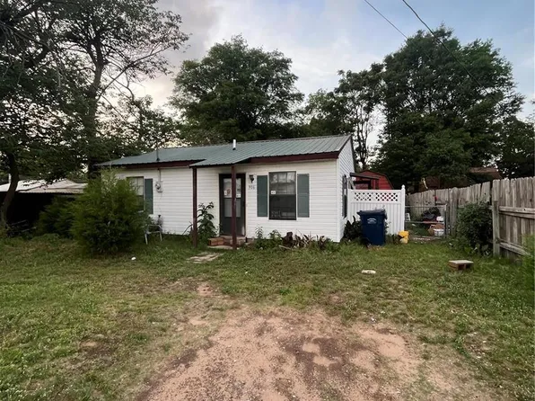 906 E 5th St, Kennett, MO 63857