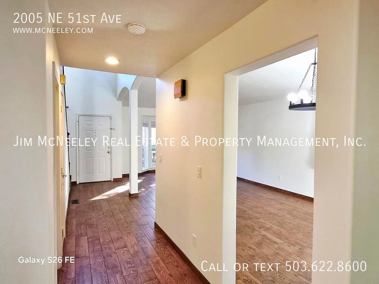 Beautiful, spacious, 4 bdr, 3 full bath home, near Orenco Station! — Photo 2