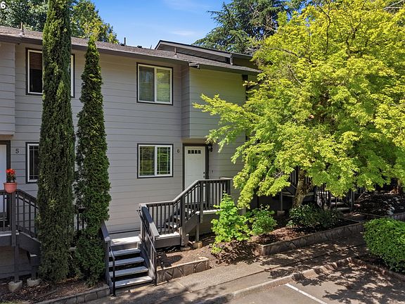 2nd image of 29750 SW Courtside Dr APT 6