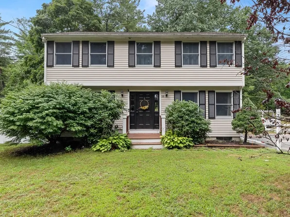 58 Cedar St, Amesbury, MA 01913