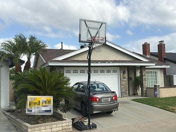 3rd image of 7321 Rampart Ln