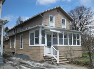 96 Phoenix St, Canandaigua, NY 14424