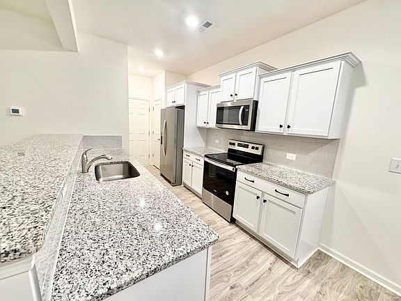 3rd image of 113 Lorcan Ln