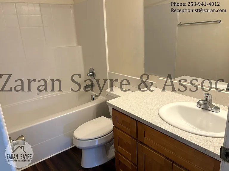 1114 E 29th St #A — Photo 12