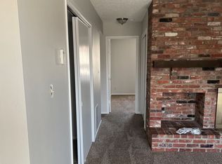 3407 SW Burnett Rd, Topeka, KS 66614