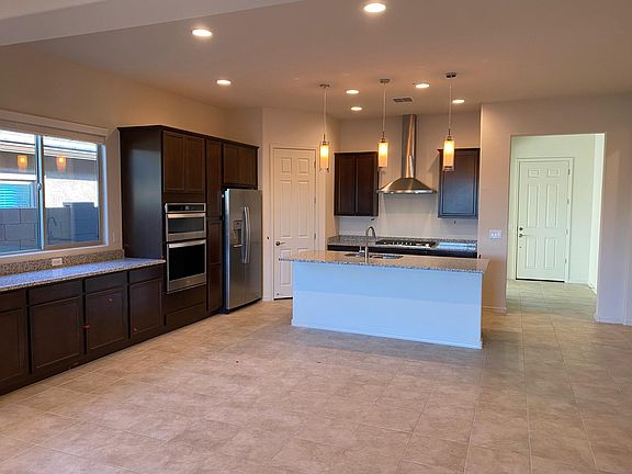2nd image of 635 E Kalalau Dr