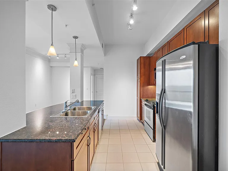 3333 Allen Pkwy #706 — Photo 4