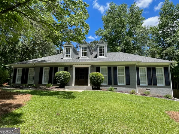 330 Walnut Grove Rd, Peachtree City, GA 30269
