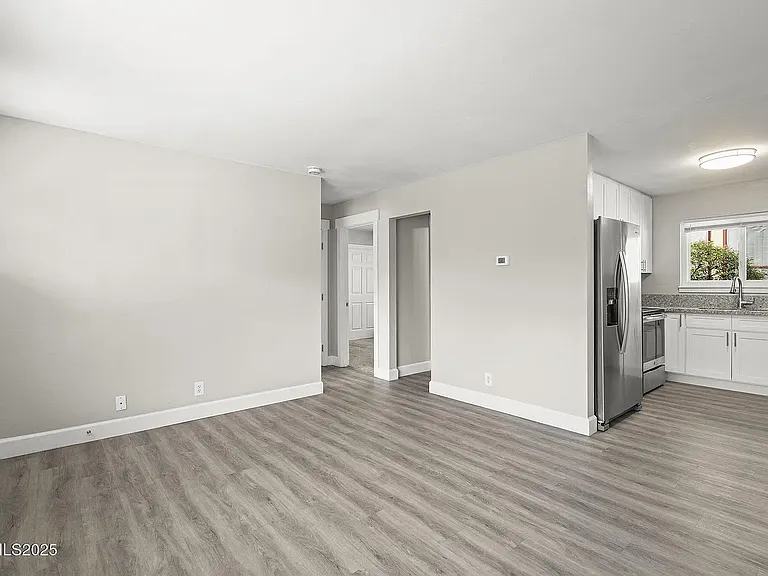1227 Gordon Ave #A — Photo 9
