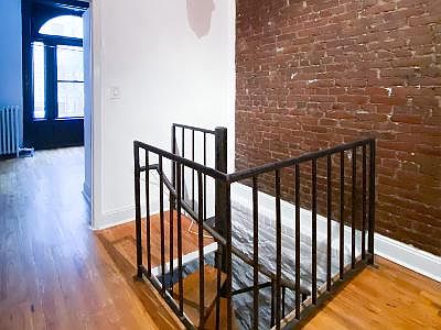 3rd image of 103 W 80th St APT 1C