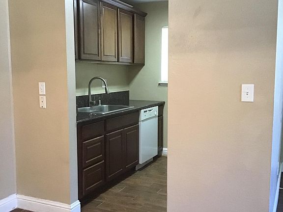 2nd image of 6261 Longford Dr APT 4