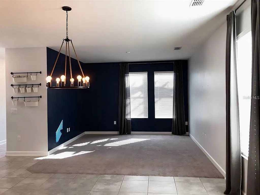 4 bed, 3.5 bath, 2475 sqft, $3,050 — Photo 3