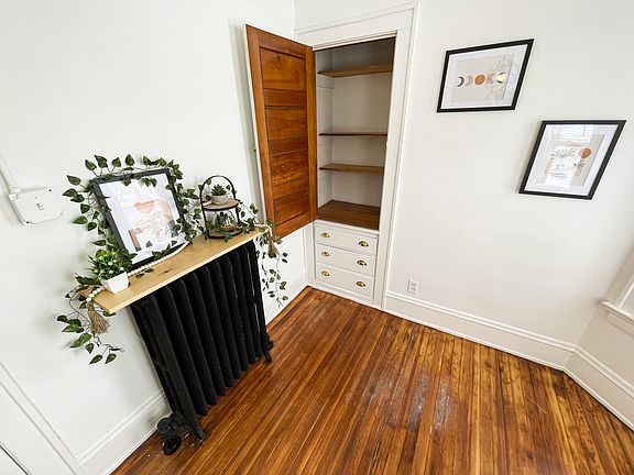 2nd image of 3721 Cottage Grove Ave #8