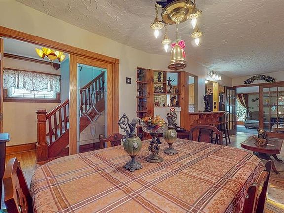 5th image of 307 72nd St